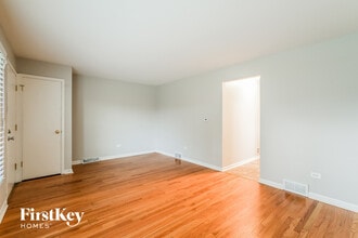 3657 W 59th Pl in Chicago, IL - Building Photo - Building Photo