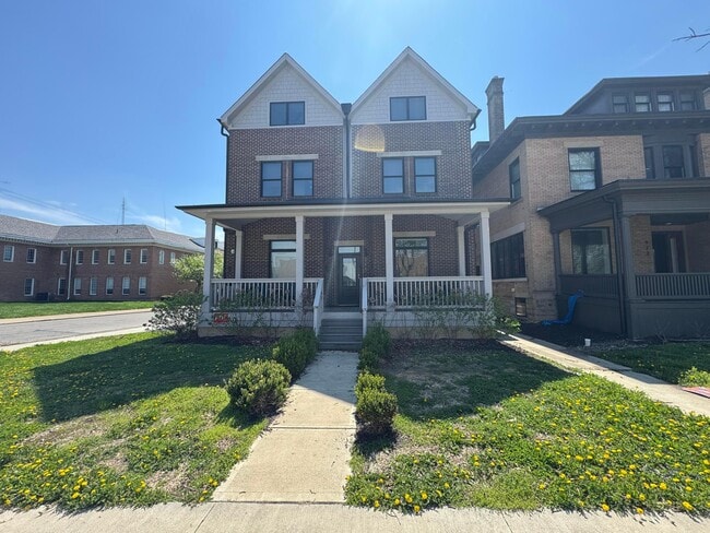 property at 973 E Broad St
