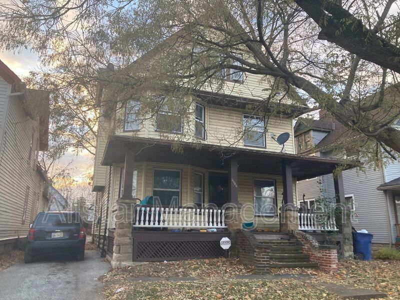 3786 W 37th St in Cleveland, OH - Building Photo
