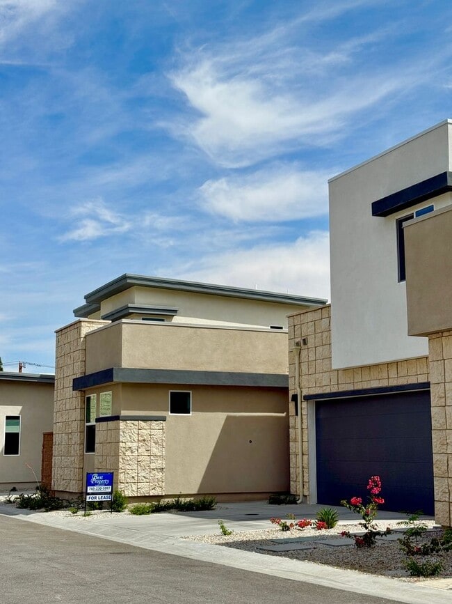 property at 2670 Maverick Ln