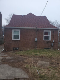 11295 Courville St in Detroit, MI - Building Photo - Building Photo