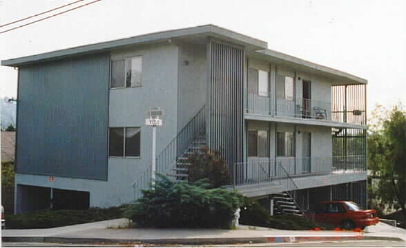 5700 El Dorado Ave in El Cerrito, CA - Building Photo - Building Photo