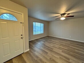 7438 Boyd Pl in Klamath Falls, OR - Building Photo - Building Photo