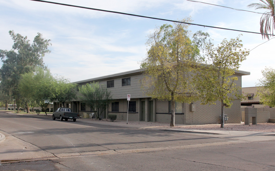 1041 S Mariana St in Tempe, AZ - Foto de edificio