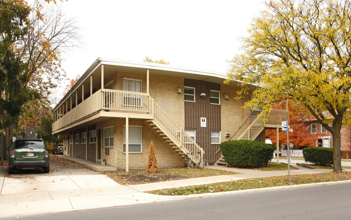 101 N Ingalls in Ann Arbor, MI - Foto de edificio