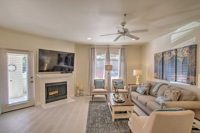 15095 N Thompson Peak Pkwy