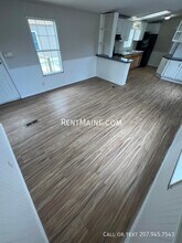 45 Pheasant Hill Trailer Park in Milford, ME - Foto de edificio - Building Photo