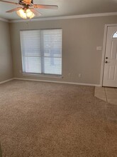 401 Berryhill Dr in Springtown, TX - Building Photo - Building Photo