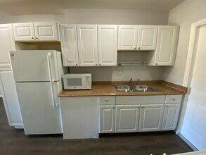 428 Roseland Dr in West Palm Beach, FL - Building Photo - Building Photo