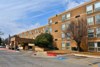 Orval Ray Towers in Oklahoma City, OK - Building Photo - Building Photo