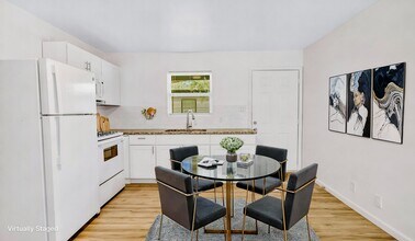 711 S Houston St, Unit #3 in Wolfe City, TX - Building Photo - Building Photo