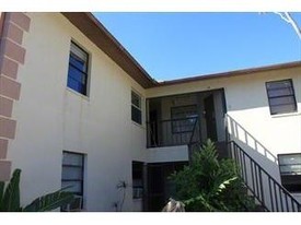 16930 Juanita Ave Apartamentos