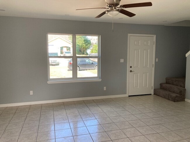 1657 N Shore Dr in Port Isabel, TX - Building Photo - Building Photo