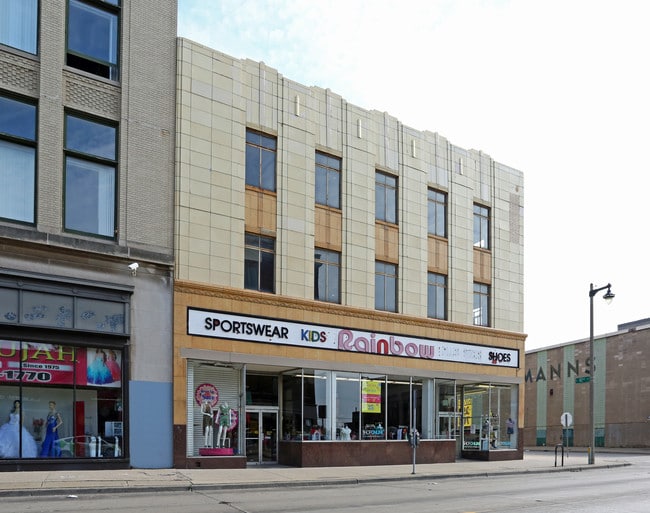 1000-1006 W Historic Mitchell St in Milwaukee, WI - Building Photo - Building Photo