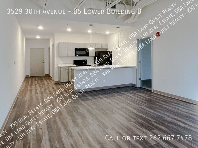 3529 30th Ave in Kenosha, WI - Building Photo - Building Photo