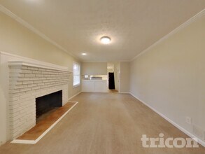 3842 Wesley Dr in Lithia Springs, GA - Foto de edificio - Building Photo