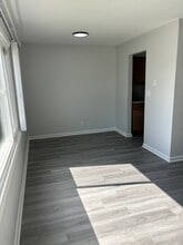 1313 Oakland Rd NE in Cedar Rapids, IA - Building Photo - Building Photo