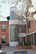 32 Haviland St, Unit 301 in Norwalk, CT - Building Photo