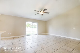 1510 Coronet Dr in Deltona, FL - Building Photo - Building Photo