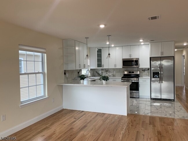 257 Dukes St in Kearny, NJ - Building Photo - Building Photo