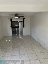 2127 Cleveland St in Hollywood, FL - Building Photo - Building Photo