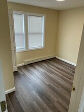 8 Maplewood Ave in Farmingdale, NY - Building Photo - Building Photo