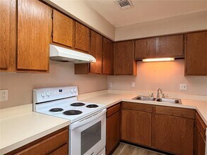 1305 Park Villa Pl in Winter Springs, FL - Building Photo - Building Photo