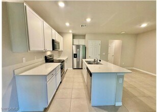 15330 Wildflower Cir in Naples, FL - Building Photo - Building Photo