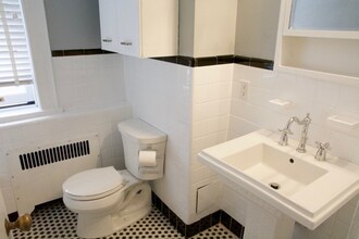 21 Beacon St, Unit 8D in Boston, MA - Building Photo - Building Photo