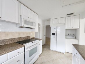 2501 SW 58th Manor in Fort Lauderdale, FL - Building Photo - Building Photo