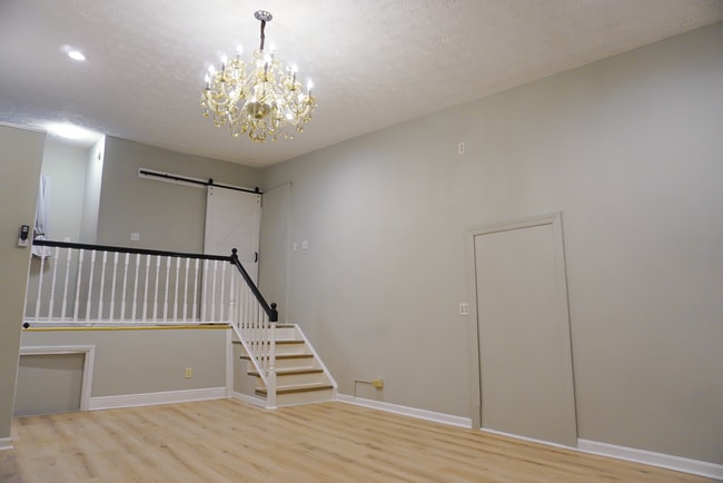 322 Main St, Unit 2R