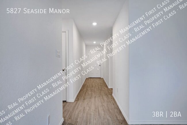 5827 Seaside Mnr in Converse, TX - Building Photo - Building Photo