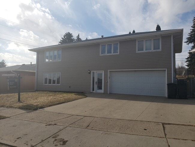 property at 700 N 29th St