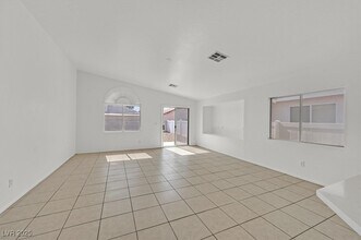 4935 Stormy Ridge St in North Las Vegas, NV - Building Photo - Building Photo