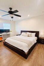 2610 N 38th Ave in Hollywood, FL - Building Photo - Building Photo