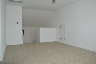 10313 Cascade Range Ln in Shenandoah, TX - Building Photo - Building Photo