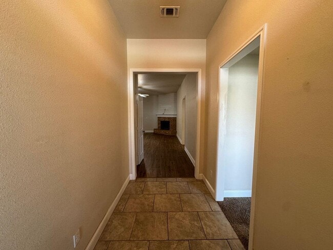 9703 Ross Avenue in Lubbock, TX - Building Photo - Building Photo