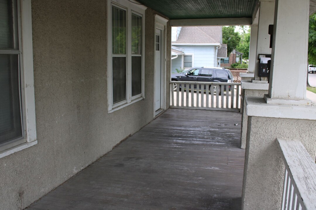 815 N 10th St, Unit Tenth 815 #2 in Manhattan, KS - Building Photo