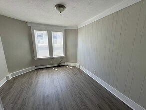 26 Arlington Ave, Unit 2 in Revere, MA - Building Photo - Building Photo