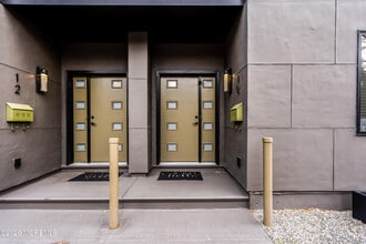 10 McCready's Alley in Lambertville, NJ - Building Photo - Building Photo