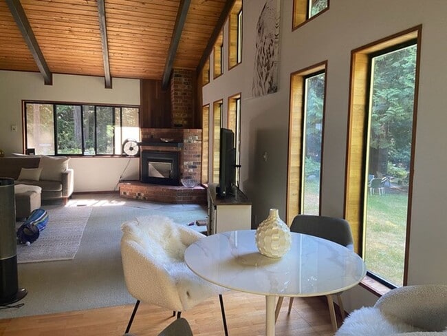 property at 102 Byron Rd