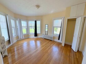 145 College Ave, Unit 2 in Somerville, MA - Building Photo