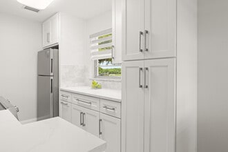 69 Royal Oak Ct in Vero Beach, FL - Building Photo - Building Photo