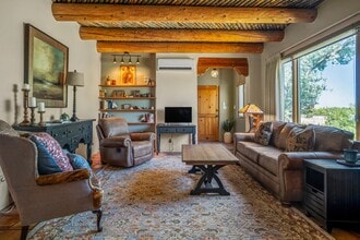 1387 Cam Corto in Santa Fe, NM - Building Photo - Building Photo