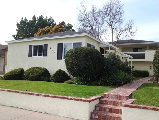 property at 405 W Alameda Ave