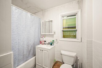 246 Sip Ave in Jersey City, NJ - Building Photo - Building Photo