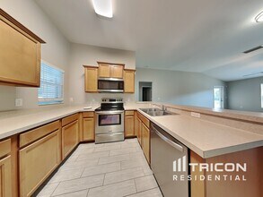 4865 Hickory Stream Ln in Mulberry, FL - Building Photo - Building Photo