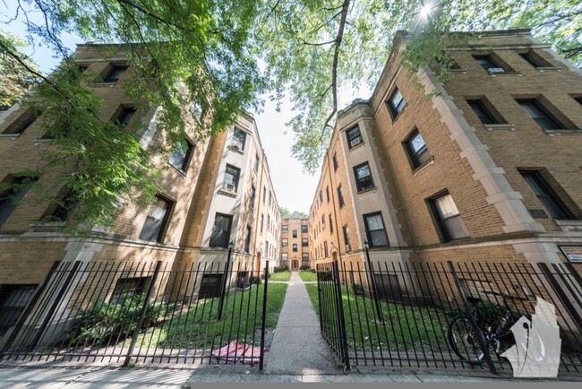 2237 N Bissell St in Chicago, IL - Foto de edificio - Building Photo