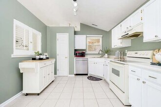 7675 Waterwood Dr in Indianapolis, IN - Building Photo - Building Photo