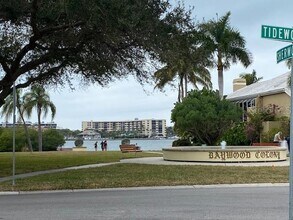 5903 Tidewood Ave in Sarasota, FL - Building Photo - Building Photo